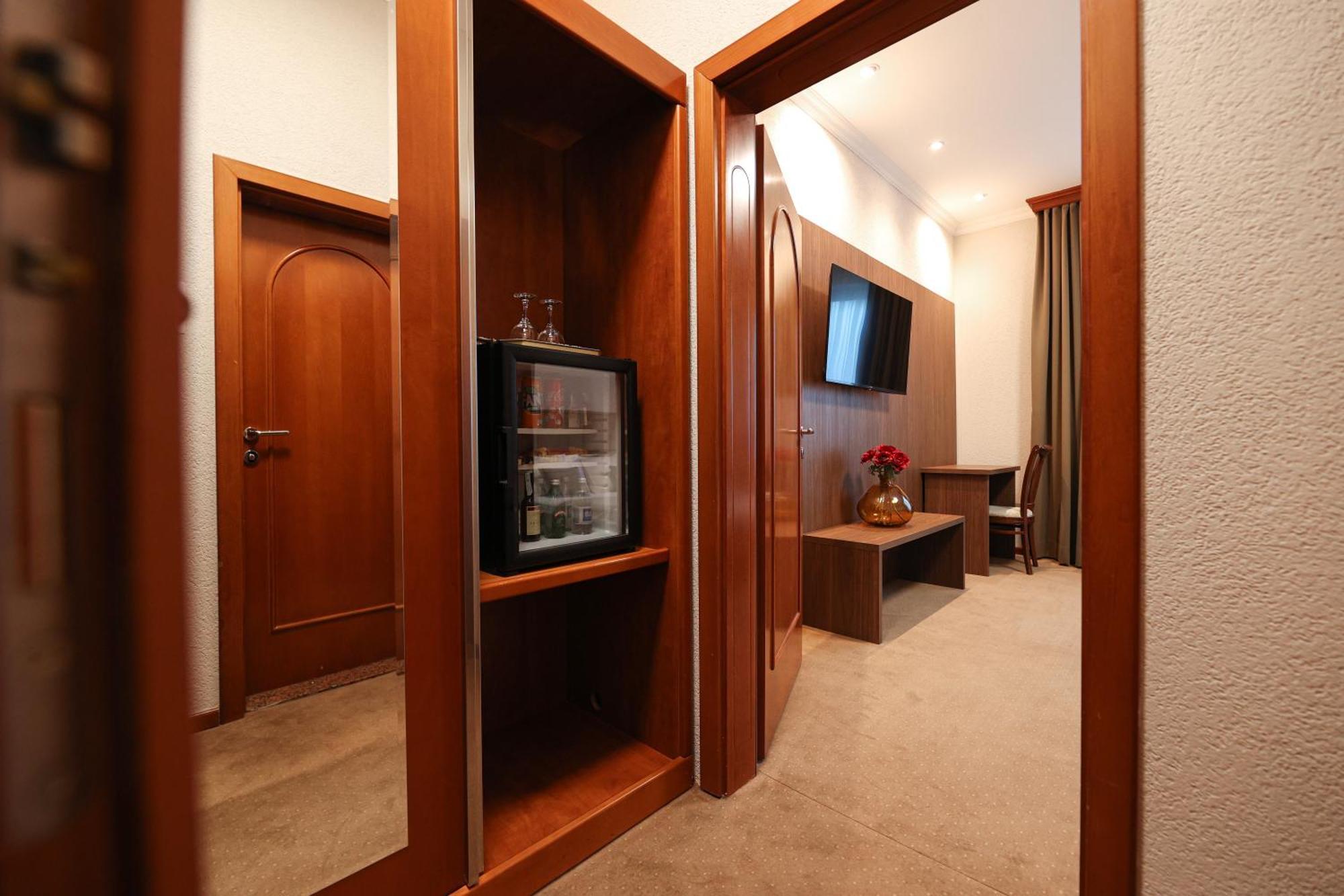 Hotel Vidovic Баня Лука Екстериор снимка