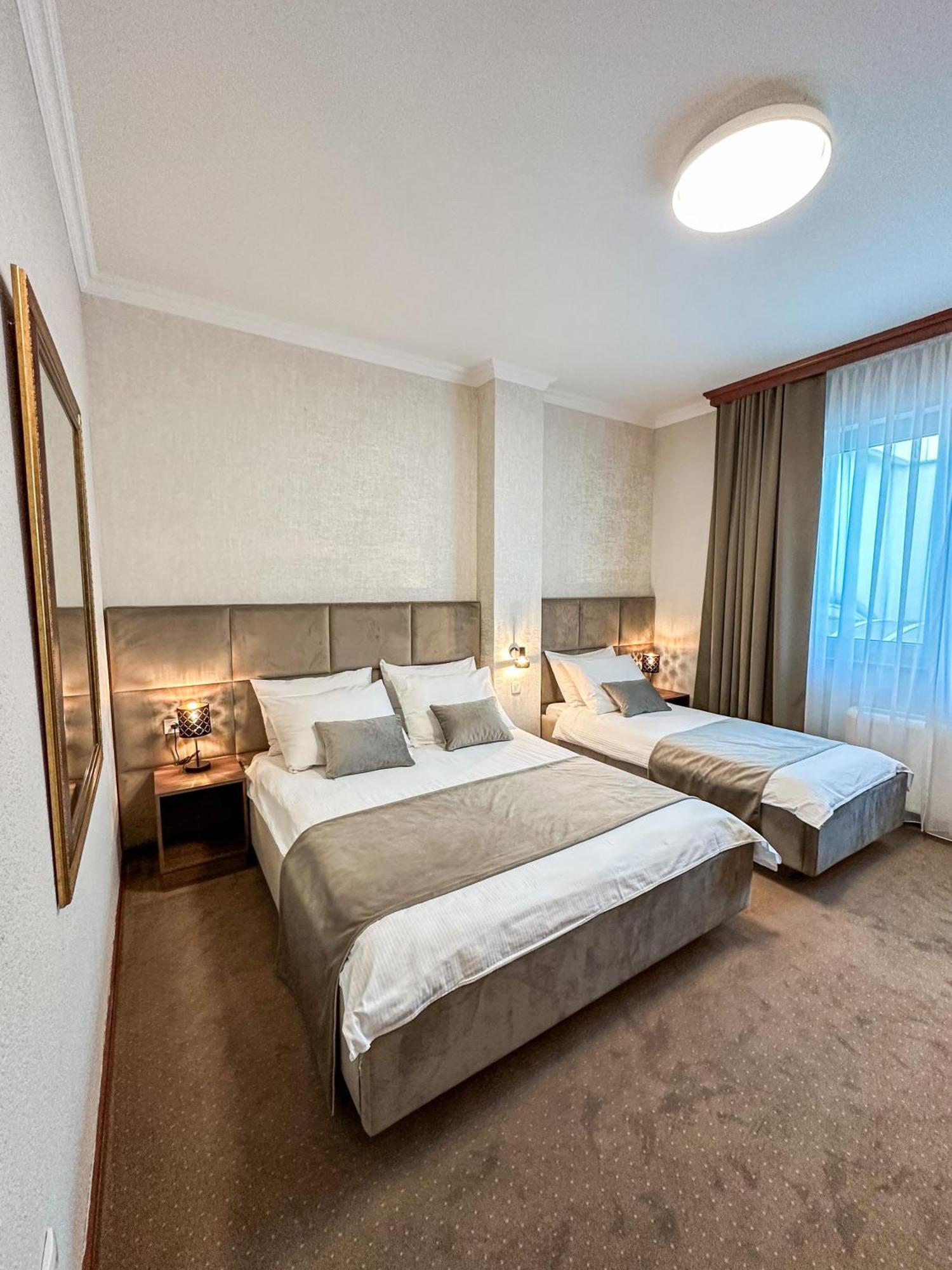 Hotel Vidovic Баня Лука Екстериор снимка