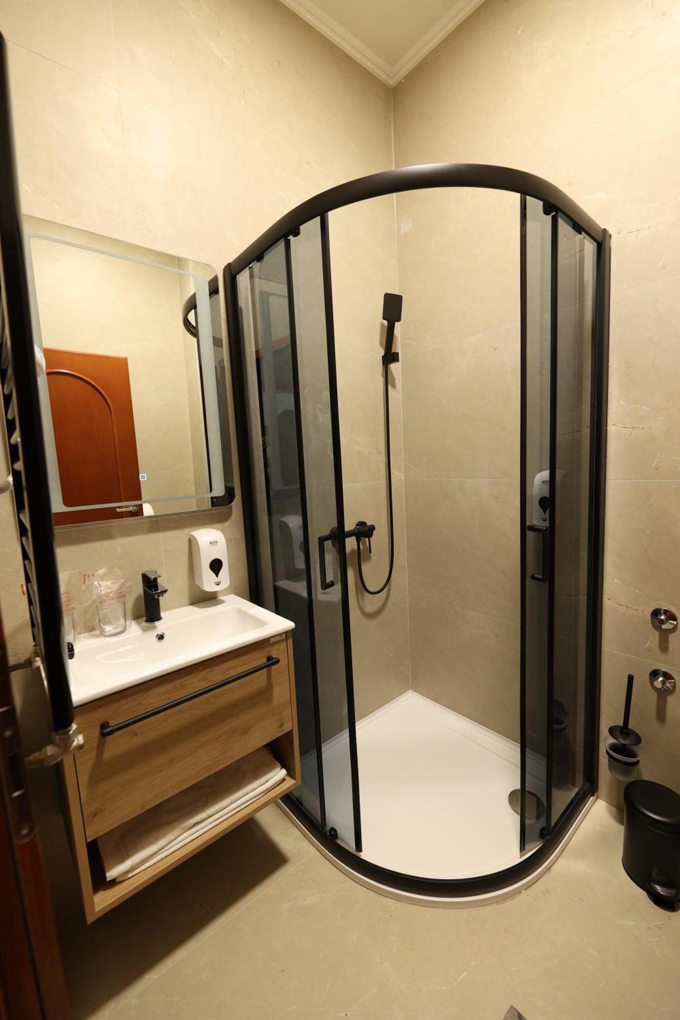 Hotel Vidovic Баня Лука Екстериор снимка
