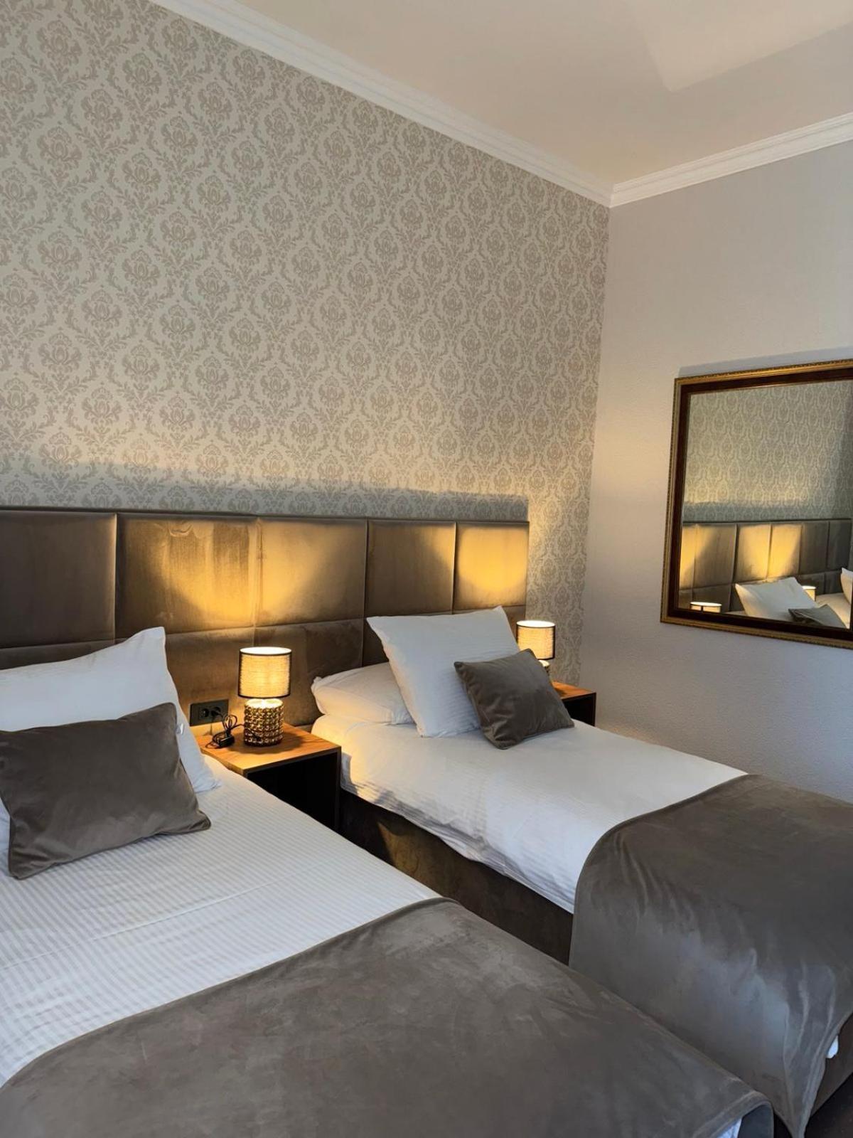 Hotel Vidovic Баня Лука Екстериор снимка