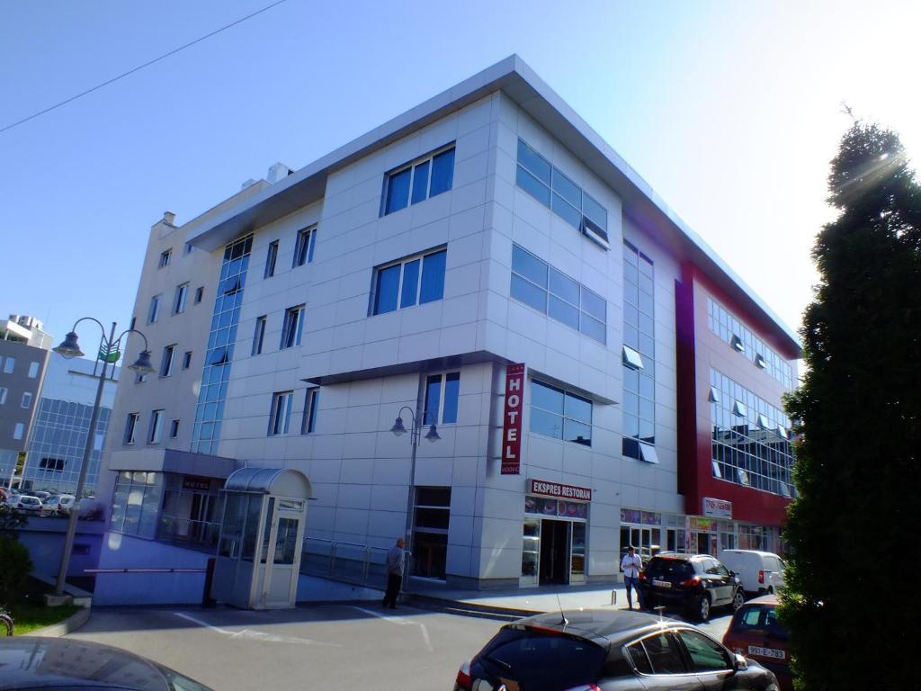 Hotel Vidovic Баня Лука Екстериор снимка